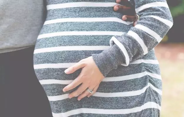 कोरोना वायरस: आईसीएमआर ने कोविड-19 से संबंधित दिशा-निर्देशों में गर्भवती महिला से बच्चे के संक्रमित होने की आशंका जताई