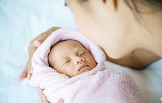 Low Birth Weight Baby Risks, Types, and Causes