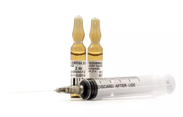 कोविड-19: भारत बायोटेक द्वारा निर्मित 'कोवाक्सिन' वैक्सीन के मानव परीक्षण के लिए डीसीजीआई ने स्वीकृति दी