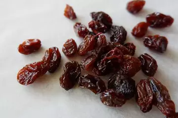 Boost Your Immunity with the Benefits of Soaked Raisin