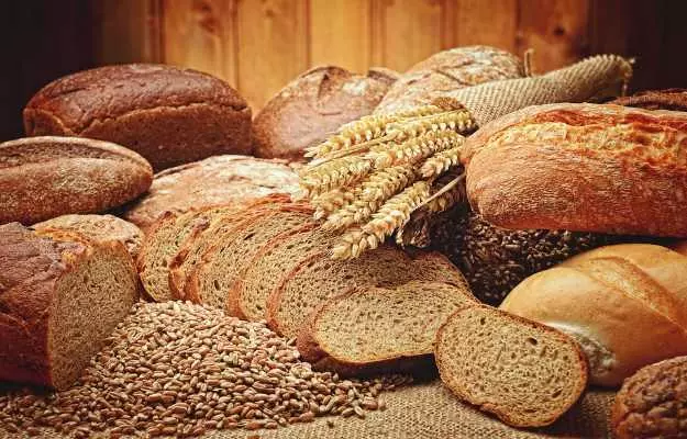 आटा ब्रेड या मल्टीग्रेन ब्रेड : कौन है ज्यादा हेल्दी? - Multigrain bread or wheat bread- which is healthy in hindi