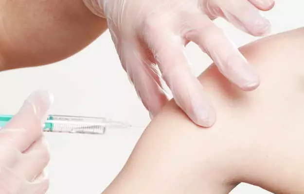 वैक्सीन से जुड़े 5 मिथक और उनकी हकीकत