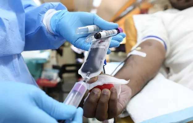 कोविड-19: बीमारी की गंभीरता और मृत्यु दर को रोकने में प्लाज्मा थेरेपी नाकाफी, भारत में प्लाज्मा का दिखा सीमित लाभ- रिसर्च