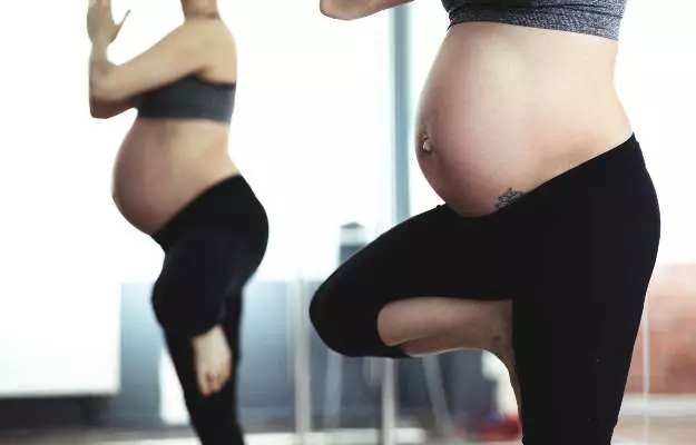 बाबा द्वारा गर्भवती महिलाओं के लिए योग - Baba's Yoga for Pregnant Women in Hindi