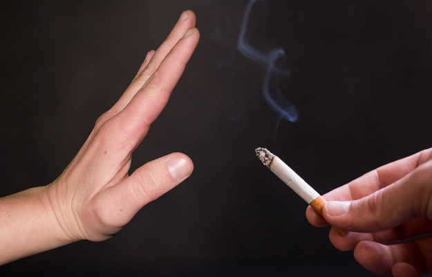 धूम्रपान न करने वालों में मुंह का बैक्टीरिया बन सकता है लंग कैंसर का जिम्मेदार - स्टडी