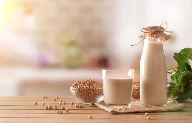 सोया मिल्क बनाने की विधि - Soya milk recipe in Hindi