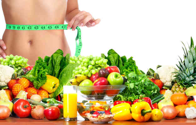 वजन कम करने के लिए कौन से फल और सब्जियां खाने चाहिए - Best fruits and  vegetables for weight loss in Hindi