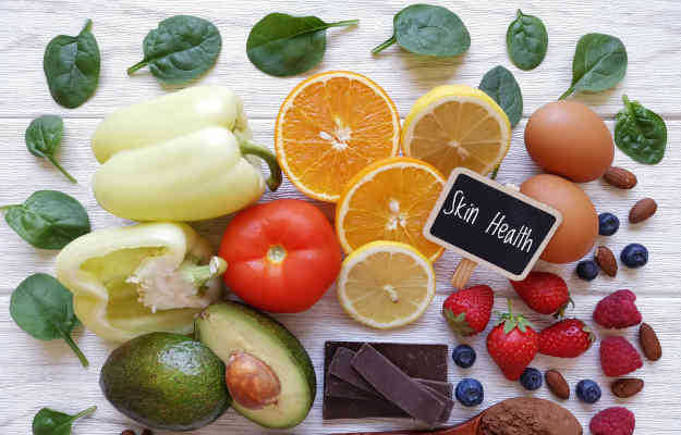 कौन सा फल खाने से चेहरा चमकता है? - Fruits for glowing skin in Hindi