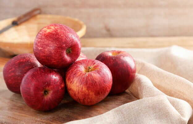 सेब में कौन से विटामिन पाए जाते हैं