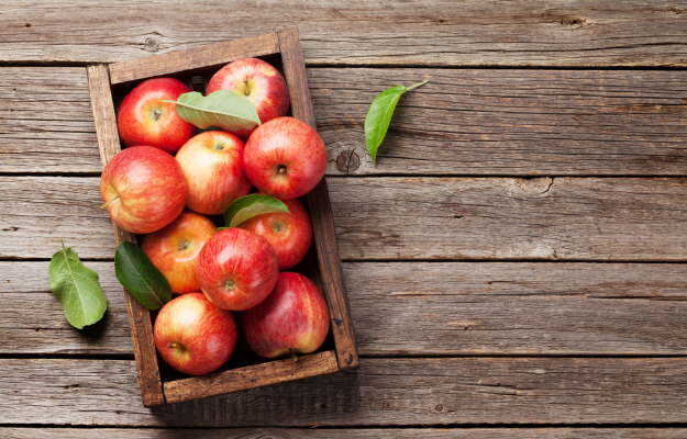 सेब के गुणकारी पोषक तत्व - Apple nutrition facts in Hindi