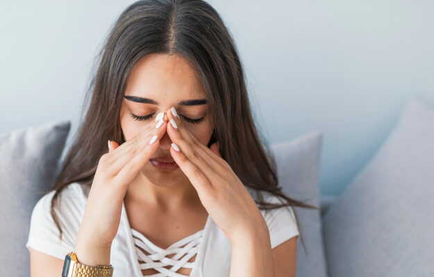 नाक दर्द का घरेलू उपाय - Home Remedies For Nose Pain In Hindi