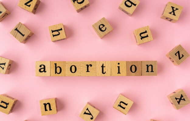 कैसे पता करें कि गर्भपात पूरा हो गया है? - How to know abortion is complete in Hindi