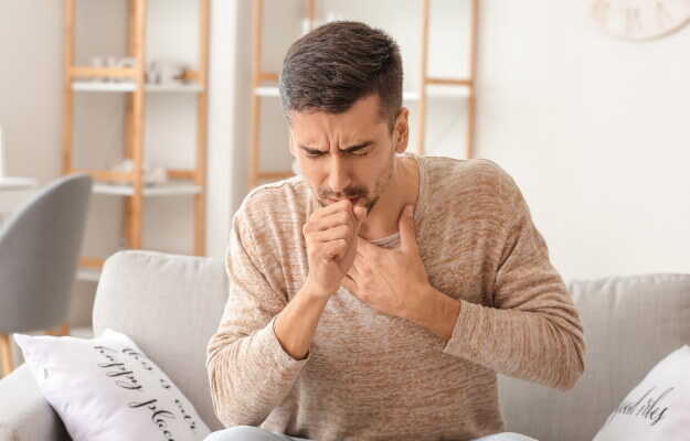 रात में खांसी आने का कारण व घरेलू उपाय - Causes and home remedies for cough at night in Hindi