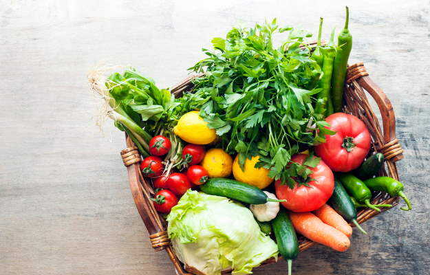 प्रेगनेंसी में कौन सी सब्जी न खाएं - Vegetables to avoid in pregnancy in Hindi