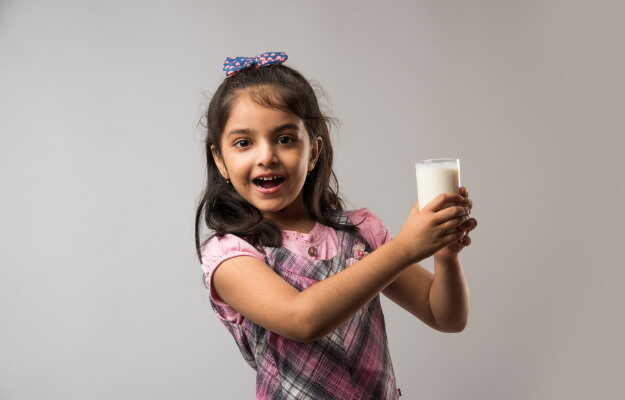 ​बच्‍चों के लिए दूध के लाभ - Milk benefits for children in Hindi