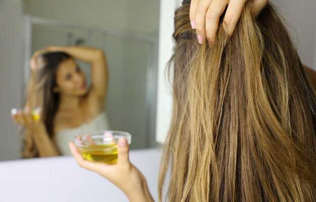 बालों के लिए जोजोबा ऑयल के फायदे व उपयोग - Jojoba oil benefits and uses for hair in Hindi