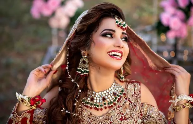 सर्दियों में दुल्हन के शृंगार के लिए शहनाज हुसैन टिप्स - Shahnaz husain tips for bridal makeup in winter in Hindi