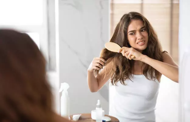 रूखे बालों को मॉइस्चराइज करने के 5 टिप्स - 5 Tips to moisturize dry hair in Hindi