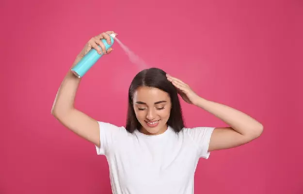 ड्राई शैम्पू: व्यस्त जीवनशैली में बालों की देखभाल का सबसे सहज तरीका - Dry Shampoo: The easiest way to take care of your hair in a busy lifestyle in Hindi 