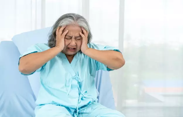 संवहनी सिरदर्द: कारण, लक्षण, और उपचार - Vascular Headache: Causes, Symptoms, and Treatment in Hindi 