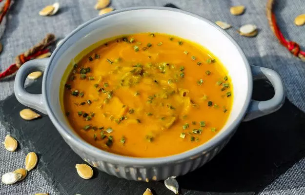 लहसुन और सब्जियों के सूप की रेसिपी - Garlic and vegetable soup recipe in Hindi