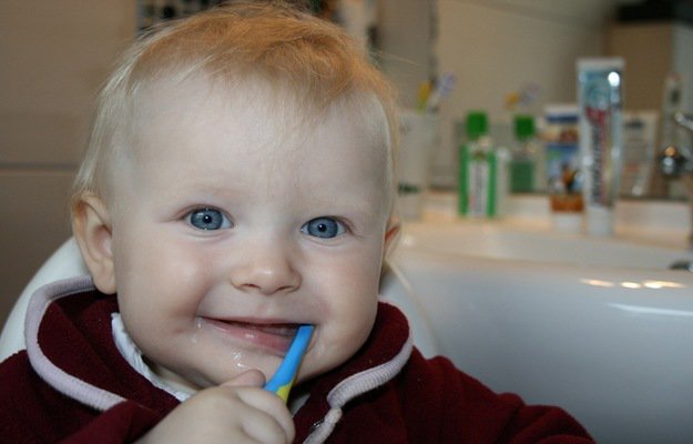Teething in Babies: Age, Symptoms, Problems, Remedies