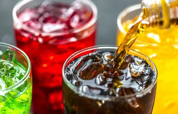 कोल्ड ड्रिंक पीने के नुकसान - Side effects of cold drinks in hindi