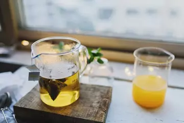 Kombucha Tea: Health Benefits, Side Effects, and How to Make It at Home