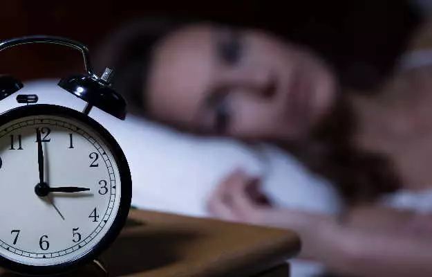 आपके नाजुक से दिल के लिए घातक हो सकता है कम नींद लेना