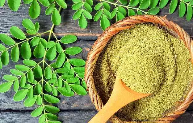 सहजन के पत्तों के फायदे और नुकसान  - Benefits And Side Effects Of Moringa Leaves In Hindi 