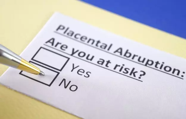 प्लेसेंटल अब्रप्शन - Placental Abruption