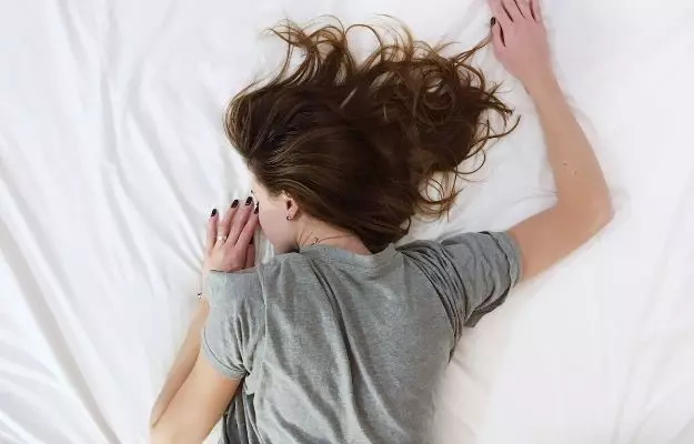 खर्राटे और अन्य नींद विकार से हैं परेशान? अपनी जुबान को पतला रखें जनाब
